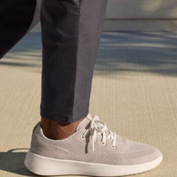 10 Best Comfortable Walking Shoes for Travelers in 2025
