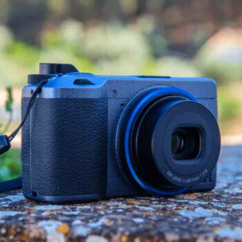10 Best Compact Cameras for Travel Photography Newbies