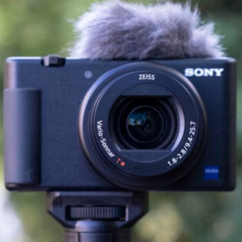 10 Best Compact Cameras for Travel That Rival DSLRs in October 2025