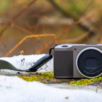 10 Compact Travel Cameras That Shine in Snowy Weather - Perfect for Winter Getaways