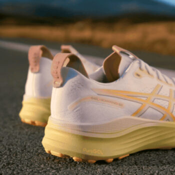 10 Cushioned Walking Shoes Travelers Recommend in 2025