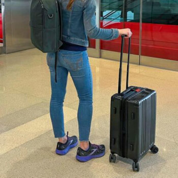 12 Best Rolling Suitcases for Winter Travel (Lightweight & Durable 2025)