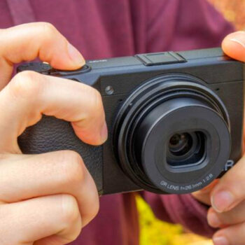 12 Travel Cameras Women Love for Lightweight and Sharp Shots (Reviewed)