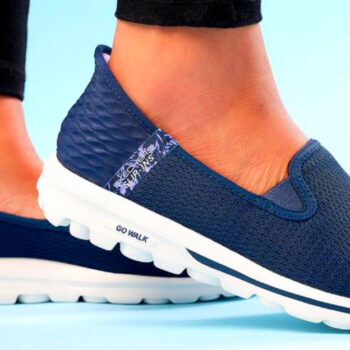 14 Best Travel Shoes That Make Airport Security Easier