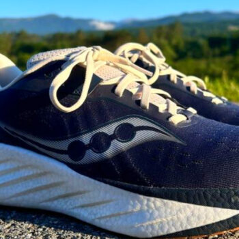 15 Best Shoes for Long Travel Days Without Sore Feet