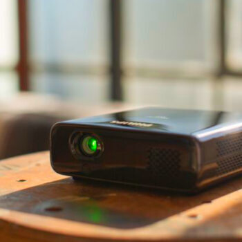 16 Best Mini Projectors for Hotel Movie Nights