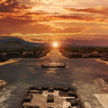 16 Tourist Traps to Avoid in Mexico—and Where to Go Instead