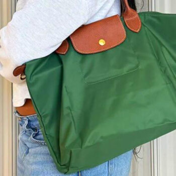 17 Stylish Travel Bags Every Woman Needs in 2025