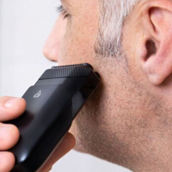 17 Travel Razors That Pack Light and Work Well