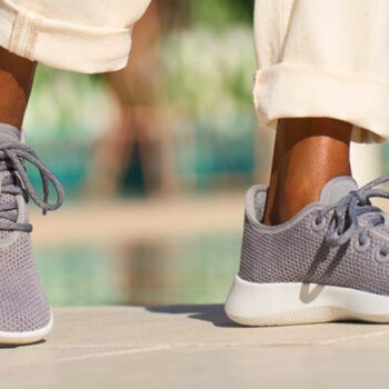 6 Best Comfortable Walking Shoes for Women Who Travel Often