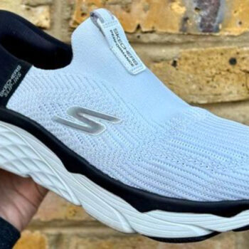 7 Best Orthopedic Shoes for Seniors Traveling in 2025