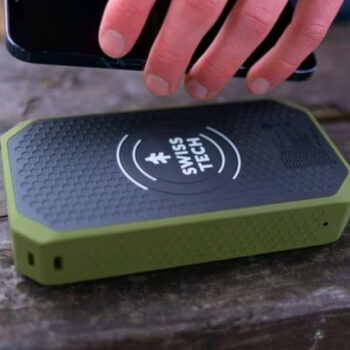 7 Best Rugged & Waterproof Power Banks for Hiking and Travel (2025)
