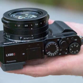 7 Compact Cameras That Outshine Smartphones in 2025