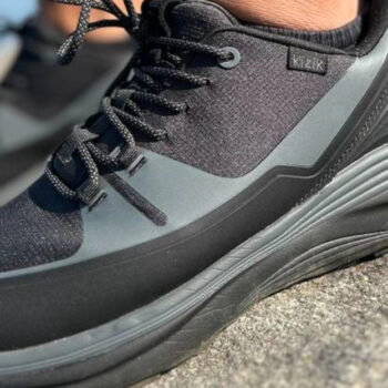 8 Best Men’s Sneakers for Travel in November 2025