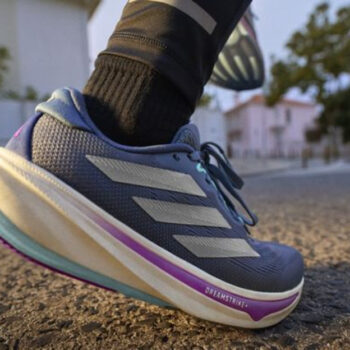 8 Best Walking Shoes for Men on City Break in November 2025