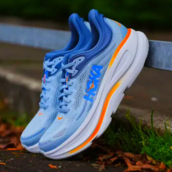 8 Most Comfortable Travel Shoes with Arch Support You’ll Appreciate