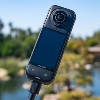 9 Best Cameras for TikTok Vlogging Abroad in 2025