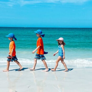 9 Calm Florida Beaches Near Tampa That Are Great for Children