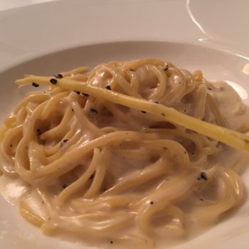 Cacio e pepe pasta