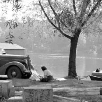 Michigan Lakeside Towns That Feel Like a 1950s Summer Vacation
