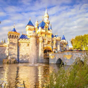 Planning a One-Day Disneyland Trip? Don’t Even Try Without These 17 Hacks