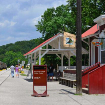 The Peaceful Ohio Village Tucked Inside Cuyahoga Valley National Park Everyone Overlooks