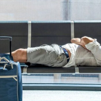 Tired After a Long Flight? Here's Why Sleeping Right Away Is a Bad Idea