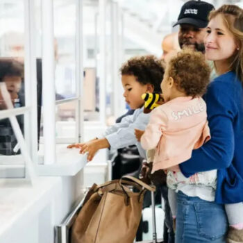 Travel Smarter With 10 Easy Outfit Formulas