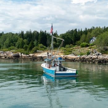 Lobster boat in Maine - Best vacation spots in Maine